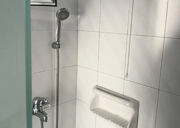 Effie's Alinda (Leros)